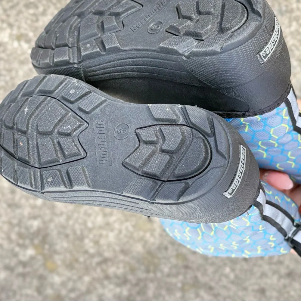 NWT Northside snow boots